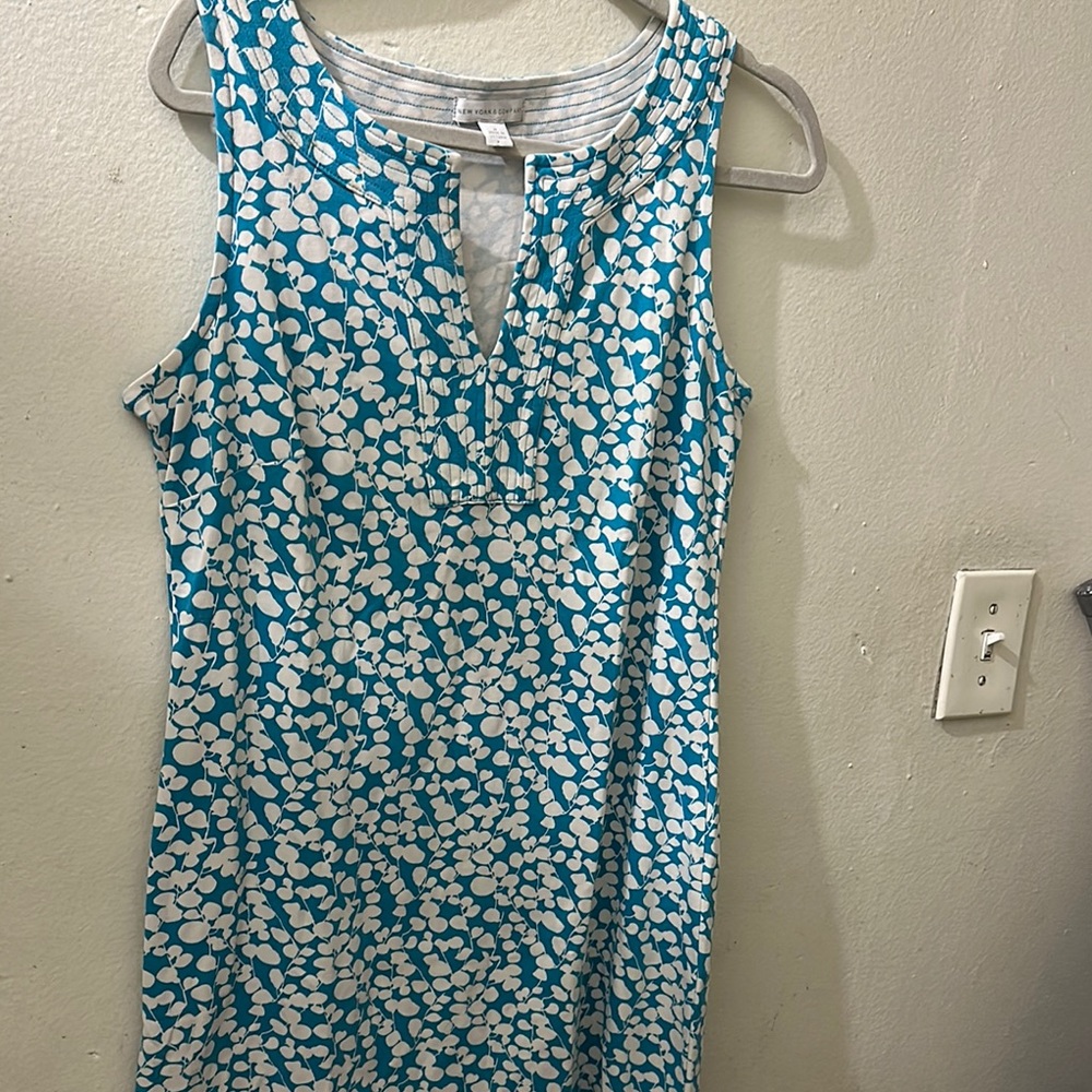 Blue and White Sleeveless Dress